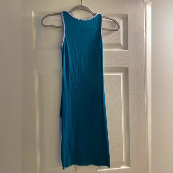 PrettyLittleThing Dress - Picture 4 of 4